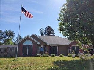 11 Lee Road 2000, Smiths Station, AL 36877