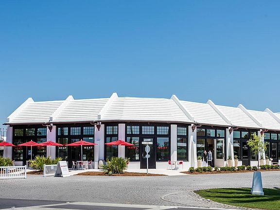 4th image of N Castle Harbour Dr