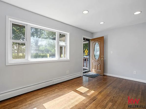 118-27 Lakeview Blvd E #1