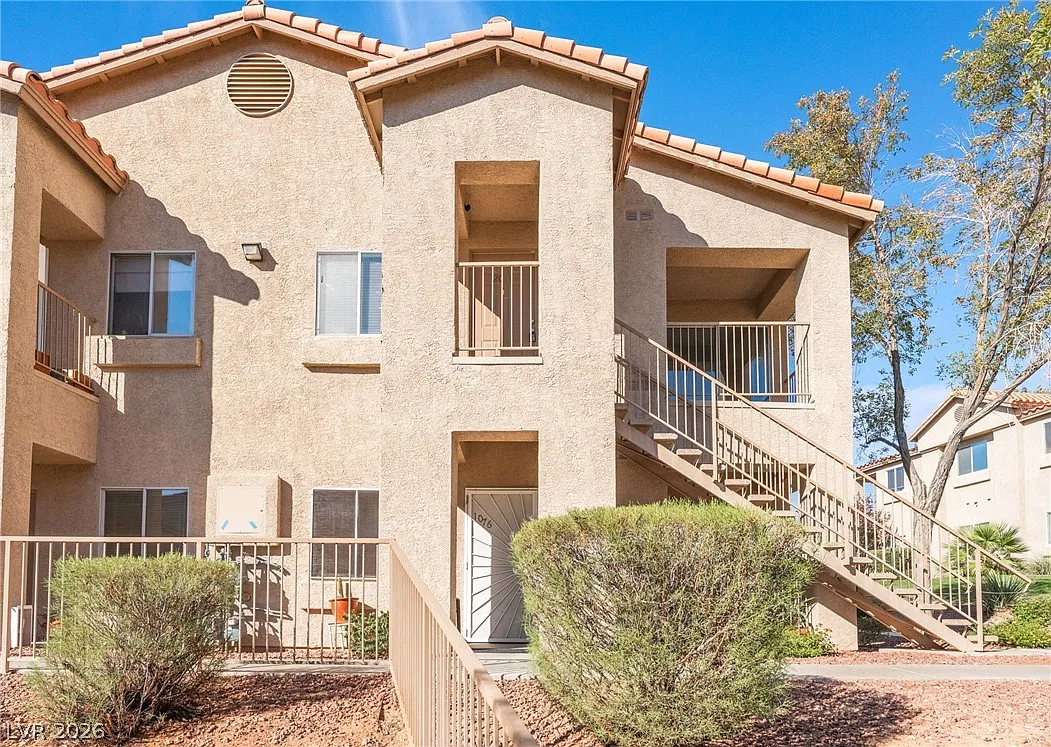 2 bed, 2.0 bath, 1146 sqft, $1,400 — Photo 2