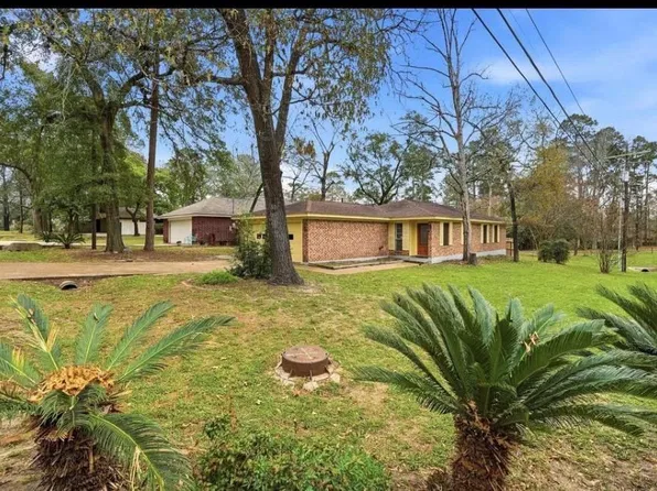 20 Moon Valley Ct, Conroe, TX 77304