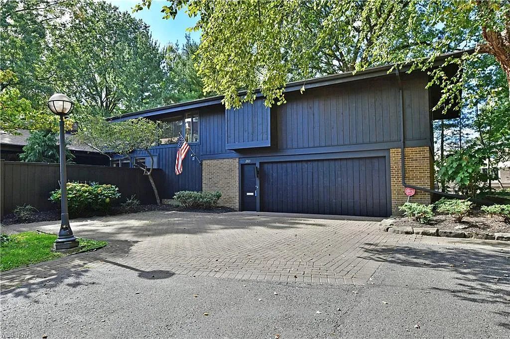 283 N Rd Ne photo 1