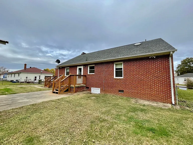 1109 Smithfield Ave — Photo 29