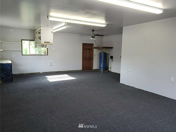 4th image of 166 Grace Ln