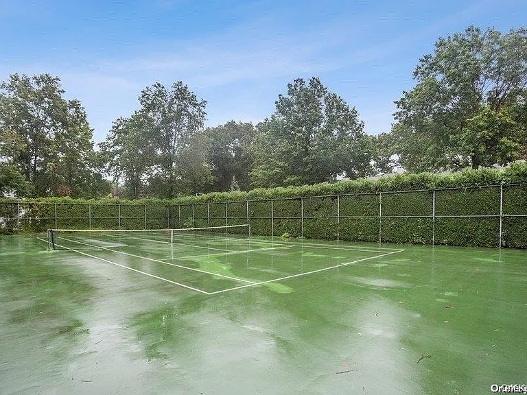 802 Sara Cir — Photo 16