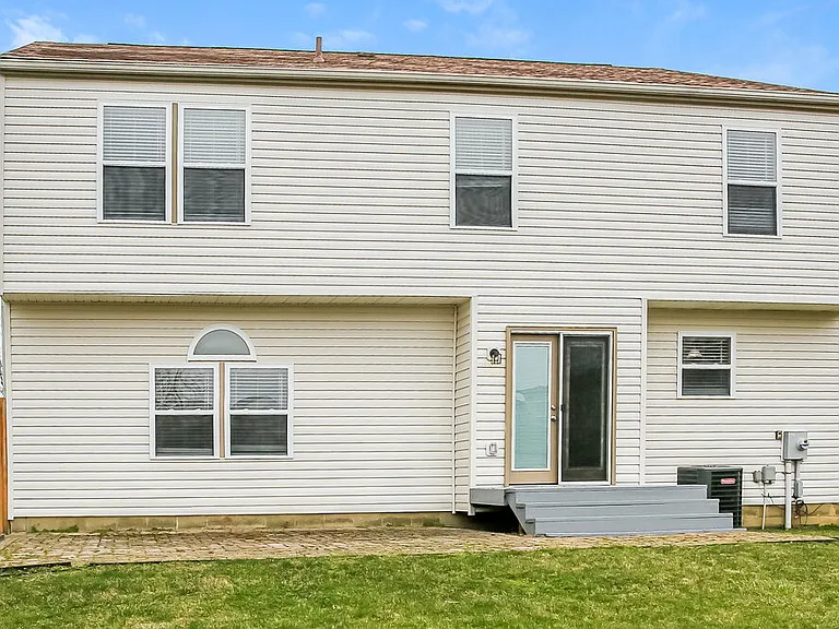 6322 Bellinger Dr — Photo 18