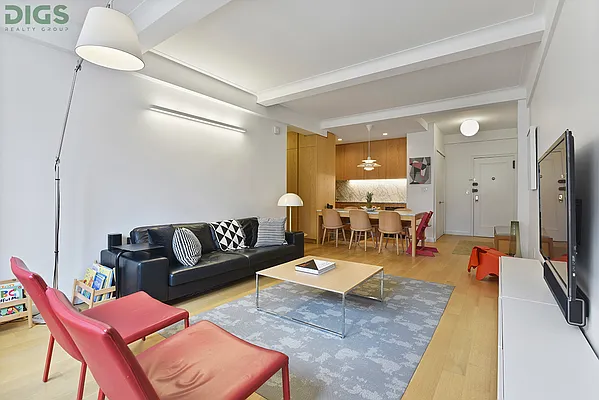 215 West 78th Street #5D in Upper West Side, Manhattan