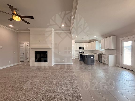 5th image of 941 Madden St