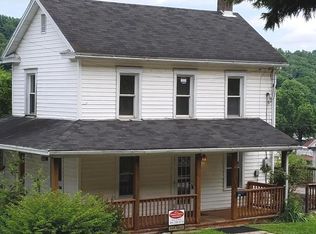 444 Wilkes St, Berkeley Springs, WV 25411