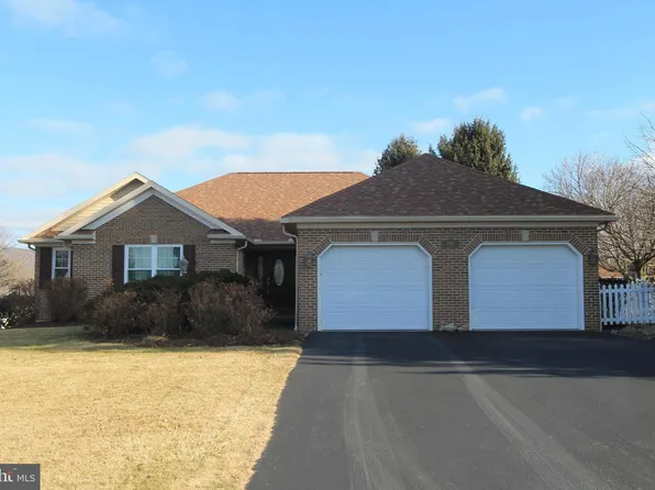 106 Brichele Ave, Centre Hall, PA 16828