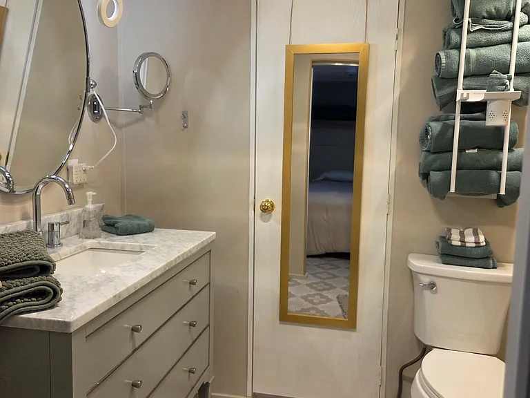 1715 E Manatee Loop — Photo 15