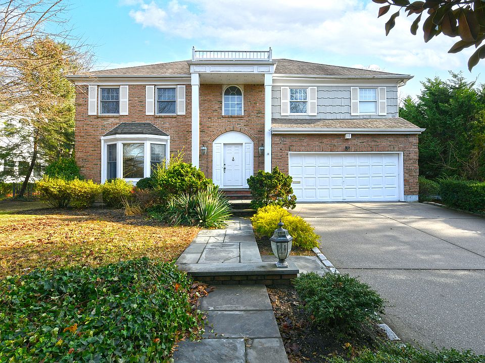 1st image of 22 West Dr