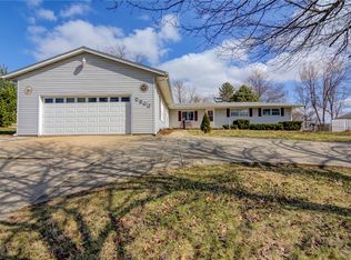 2366 S Lost Bridge Rd, Decatur, IL 62521