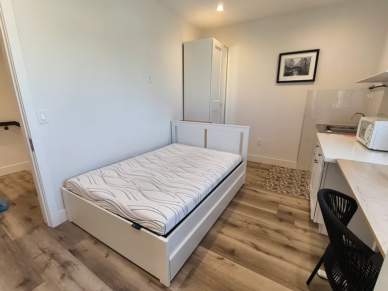 3020 S Normandie Ave #E3-2 — Photo 4