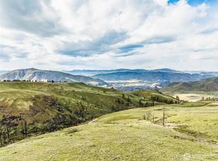 10 Chelan Hills Acres Rd, Orondo, WA 98843