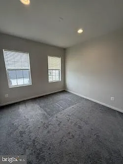 240 Parkland Dr — Photo 26