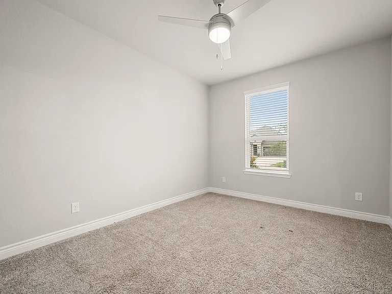 31214 Raleigh Creek Dr — Photo 19