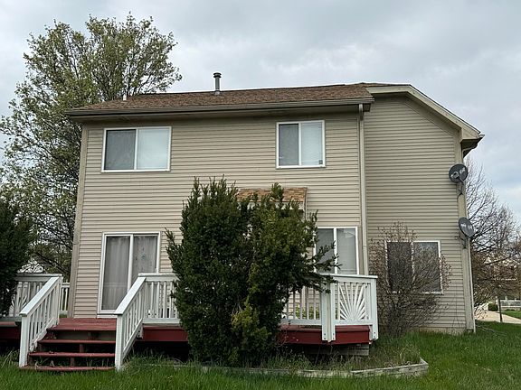 3rd image of 8582 Barrington Dr