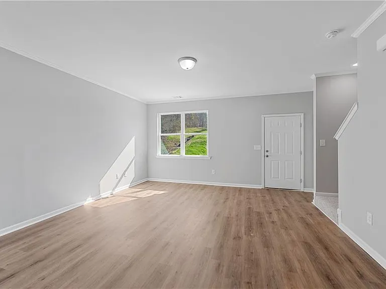 2832 Laurel Ridge Cir — Photo 5