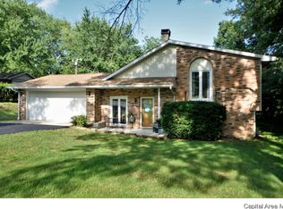 330 S Tower Rd, Dawson, IL 62520