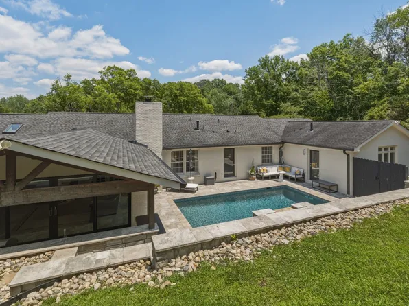 5340 Forest Acres Dr, Nashville, TN 37220