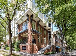 1101 W 1st St APT 302, Charlotte, NC