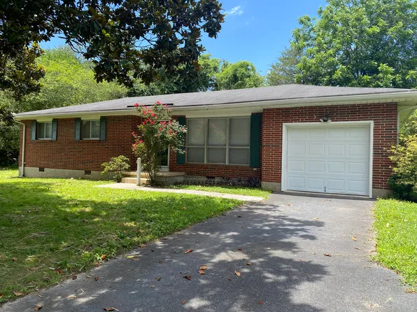 969 Greenhill Dr, Rossville, GA 30741