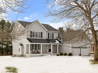 9 Field Ridge Dr, Milton, VT 05468