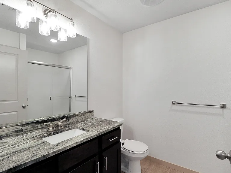 60 West Apartments — Photo 15