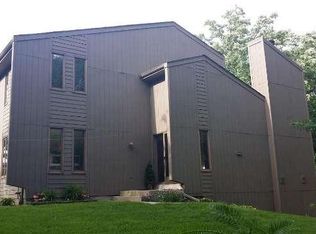 5078 Deer Creek Ln, West Bend, WI 53095