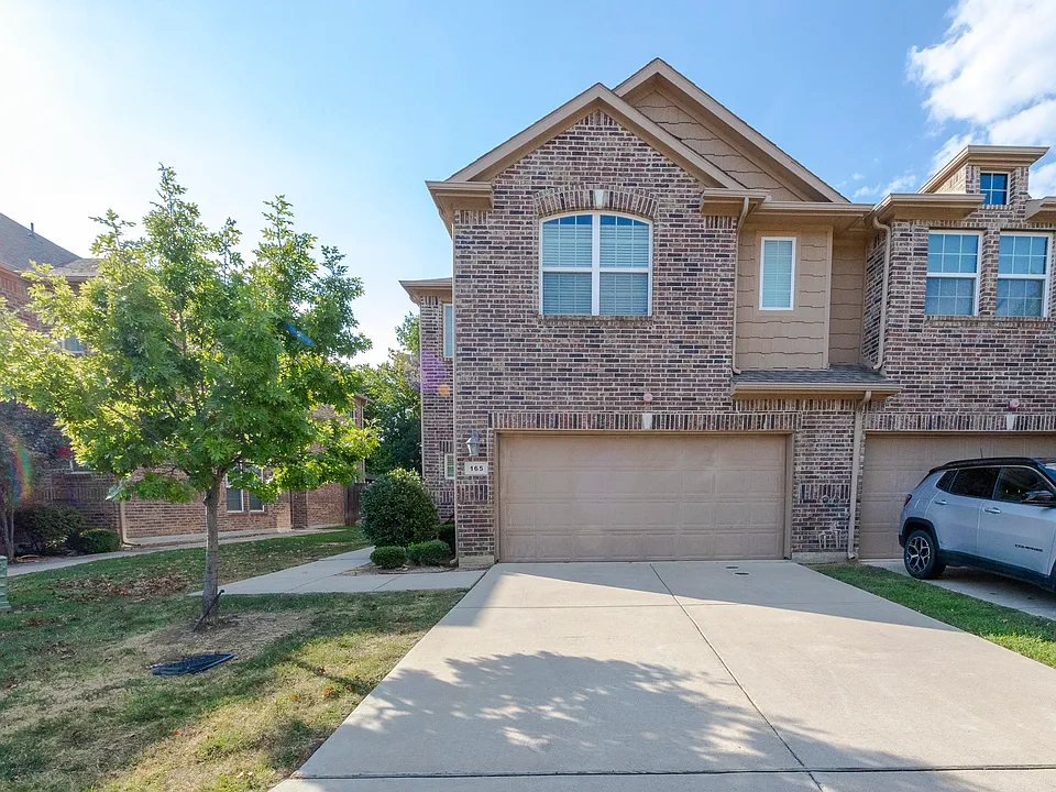 165 Barrington Ln