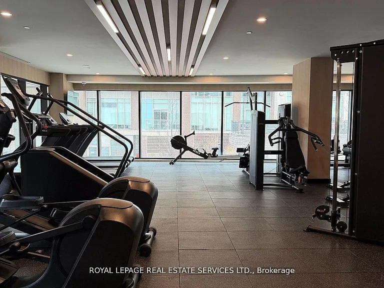 1660 Bloor St W #401 — Photo 18