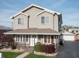 7921 Menard Ave, Burbank, IL