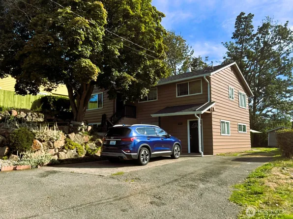 9930 S Beacon Avenue, Seattle, WA 98118