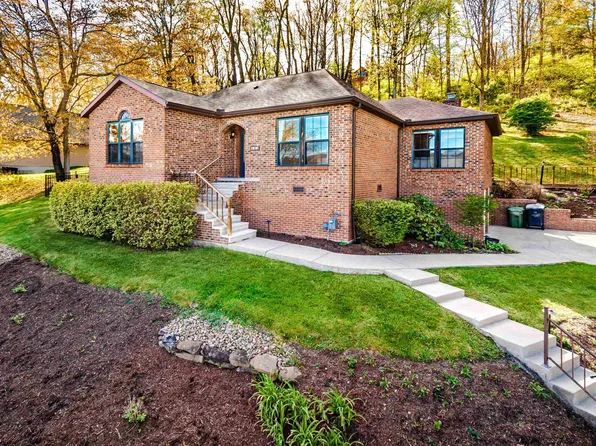 921 Southpoint Cir, Morgantown, WV 26501