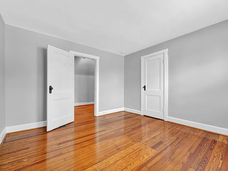 3565 Pape Ave #3 — Photo 15