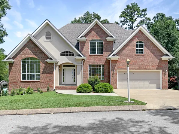 2619 Winter Garden Dr, Chattanooga, TN 37421