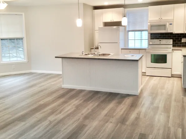 559 W 10th St APT 2, Erie, PA 16502
