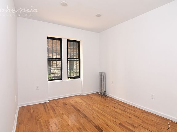 4th image of 3440 Broadway APT 4F