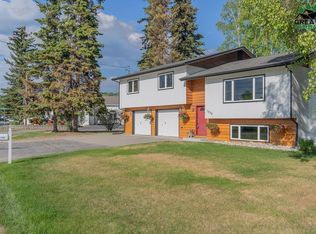 1239 D St, Fairbanks, AK 99701