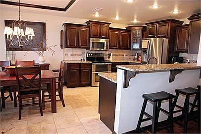 3rd image of 3909 Mariah Dr
