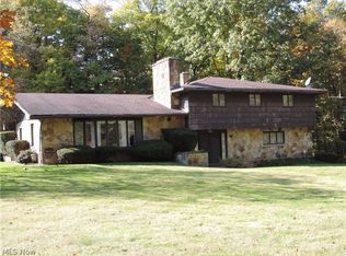 5858 Som Center Rd, Solon, OH 44139