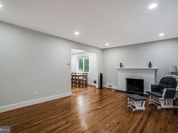 4th image of 6114 Vista Dr