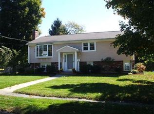 17 Pinecroft Ave, Holden, MA 01520