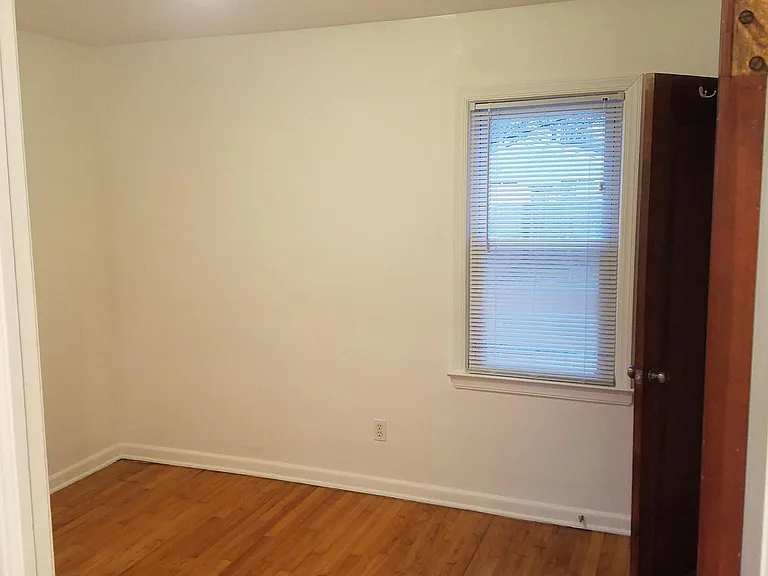 21619 Avalon St — Photo 19