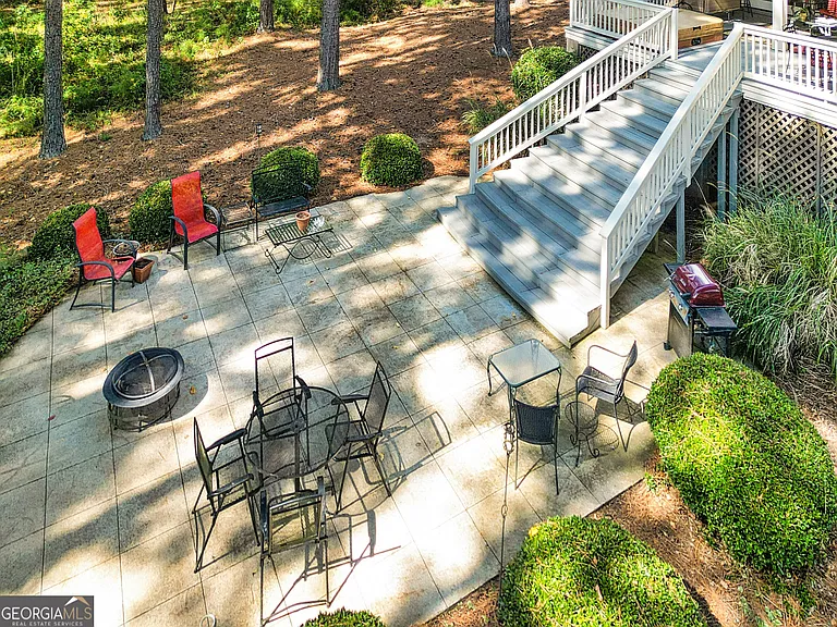 1060 Emerald View Dr — Photo 40