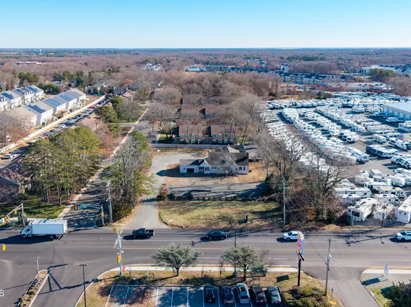 1339 River Avenue, Lakewood, NJ 08701