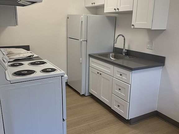 5th image of 2022 36th Ave #7