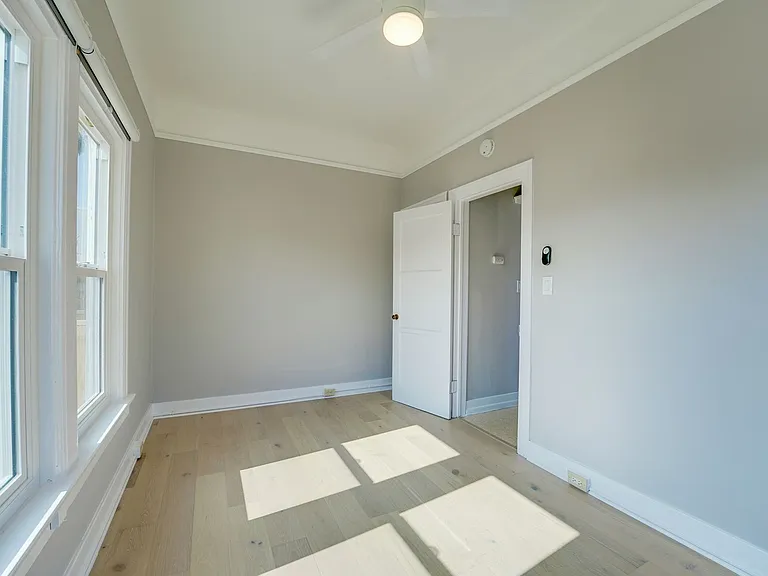 310 G St — Photo 13