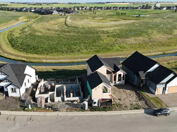 259 E Muirfield Cres, Lyalta, AB T0J 1Y1